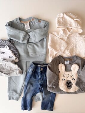 Lot of 0-3 Month sweaters